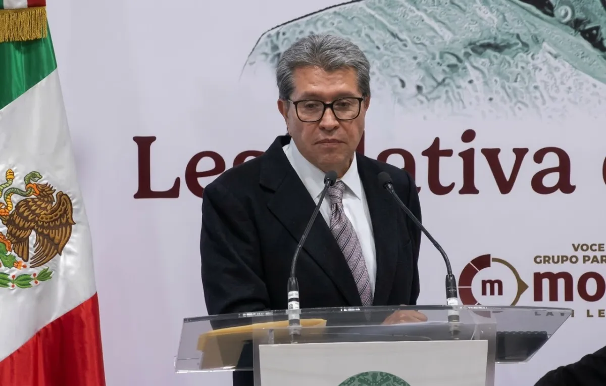 Llama Monreal a Maru Campos a la moderación