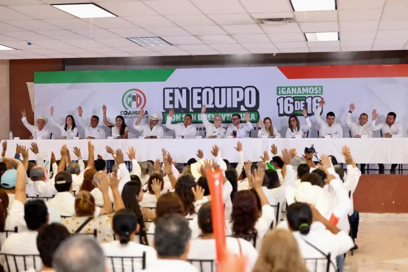 Donde gobierna el PRI, los municipios llegan al siguiente nivel: Carlos Robles