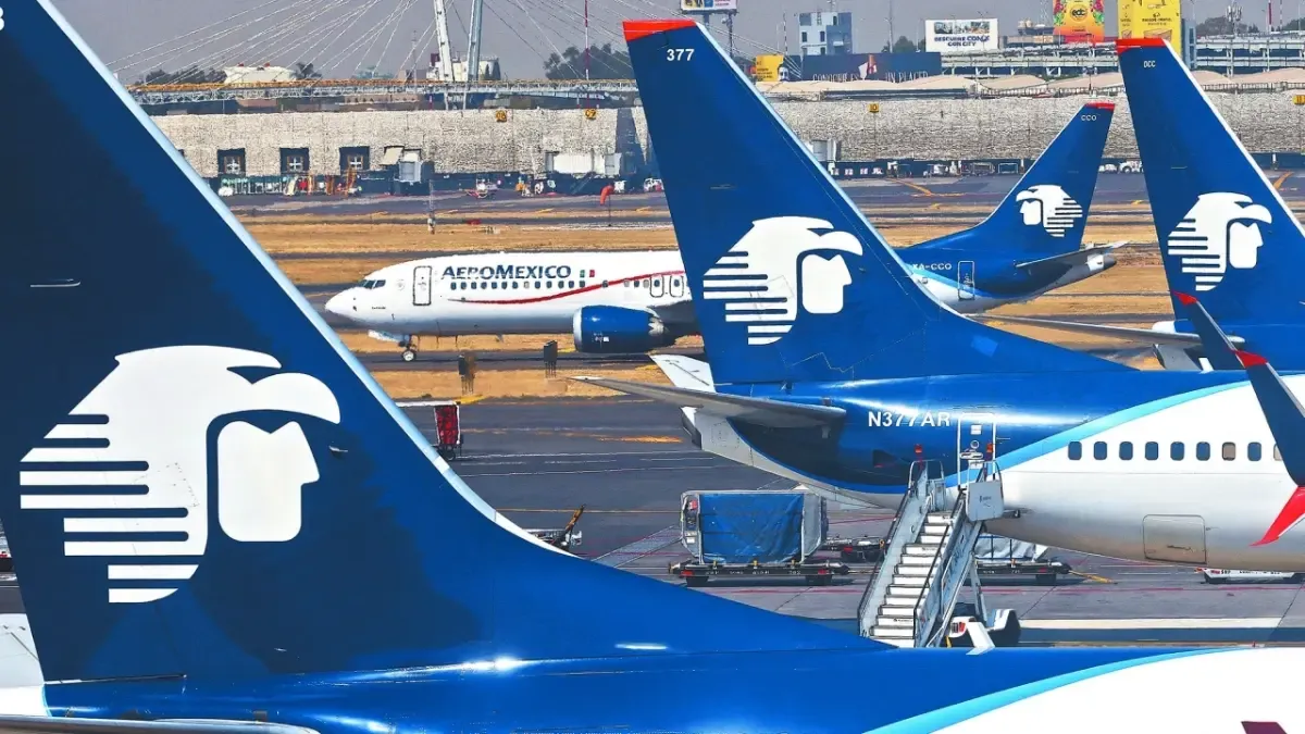Acciones de Aeroméxico bajan tras reporte