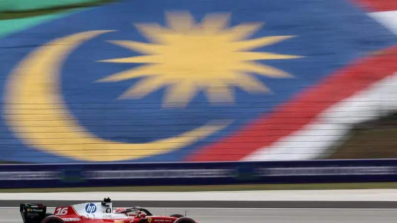Leclerc domina la FP2 en Malasia mientras Checo Pérez busca el rumbo en Sepang