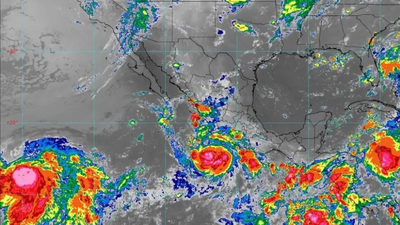 Vigilan formación de dos nuevos posibles ciclones tropicales