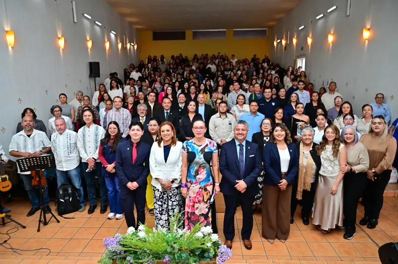 Celebran 48 años de la Facultad de Enfermería de la UMSNH