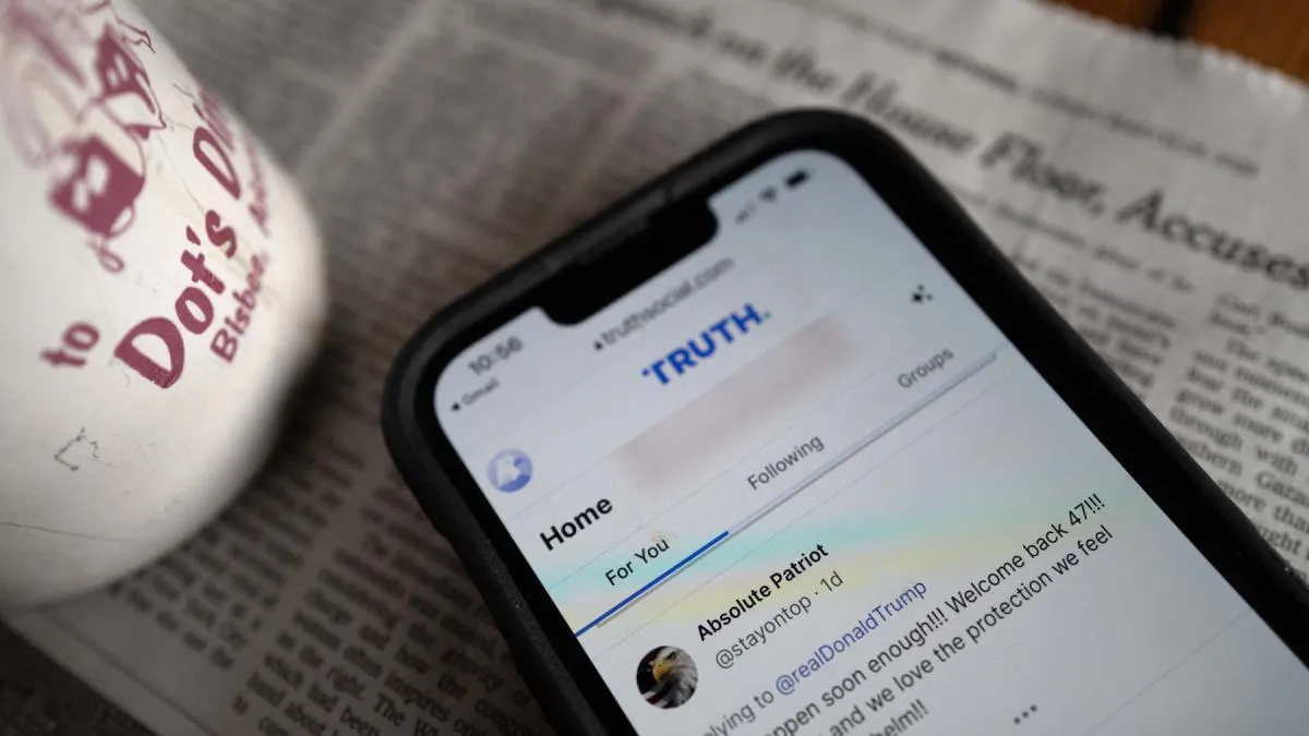 Bloomberg compra la suscripción de Truth Social, la plataforma de Trump