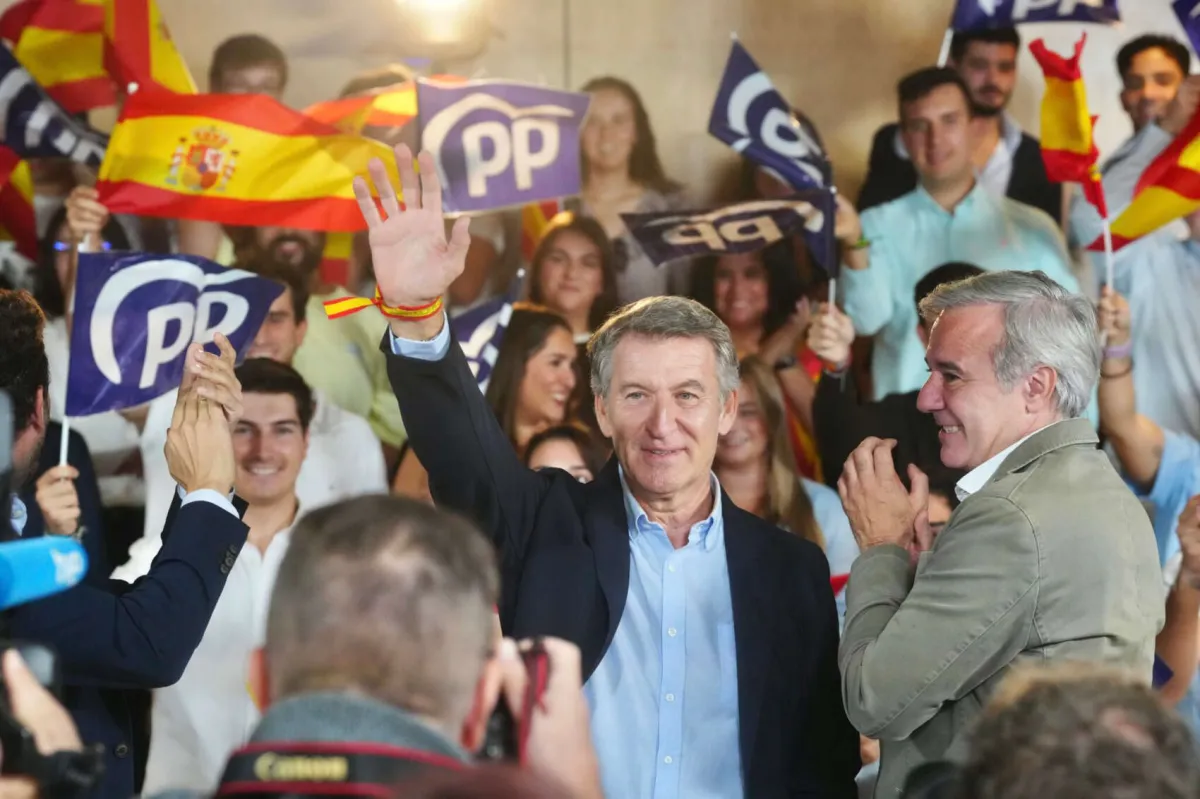 Feijóo abre fuego contra Sánchez por los buques de Marruecos y exige el Ejército en Ceuta