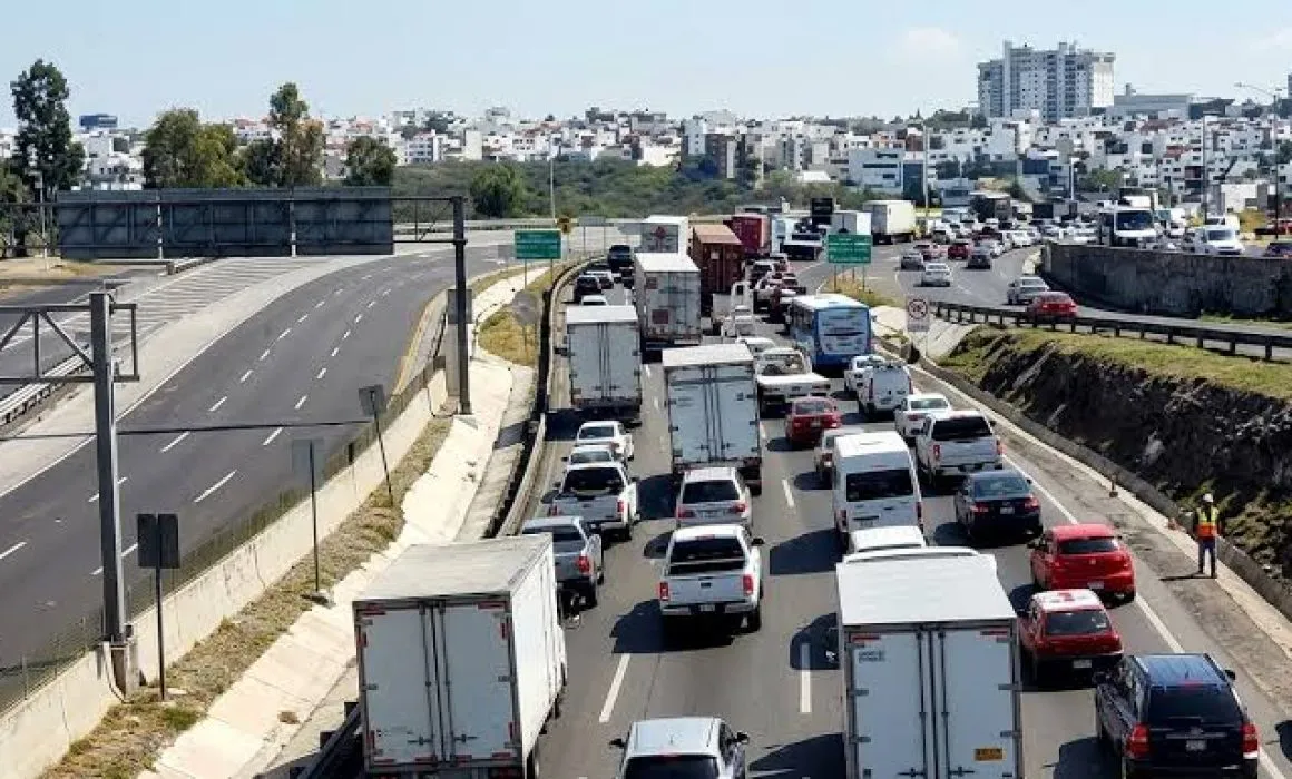 Prevén afectaciones viales en Querétaro por paro de transportistas