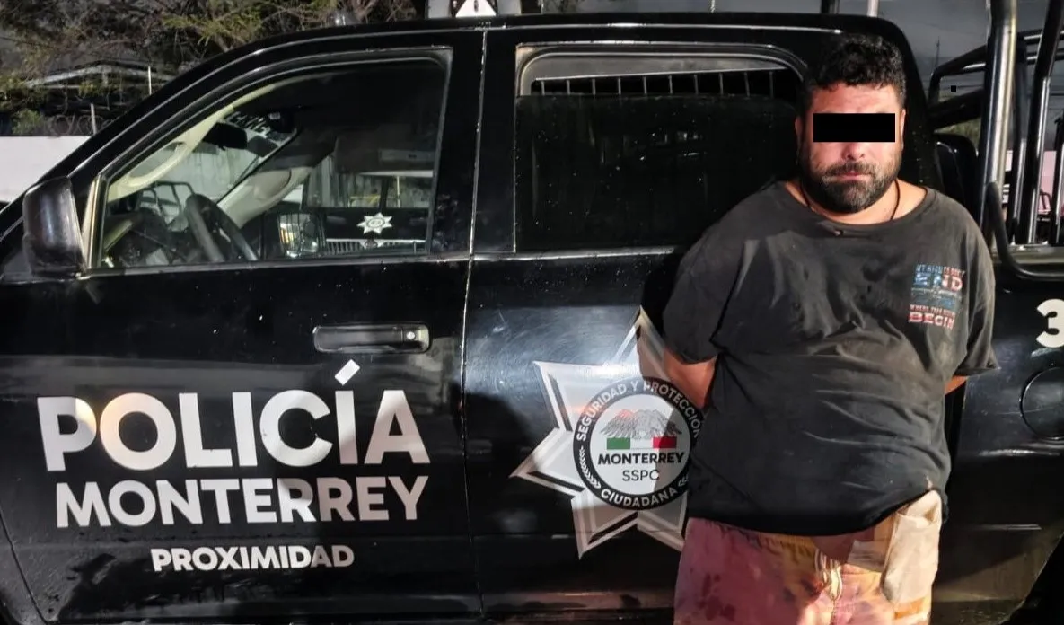 Detienen a hombre por golpear y morder a su padre en Monterrey