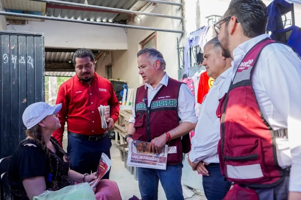 Santiago Nieto recorre la colonia Satélite y recoge demandas de seguridad, servicios y programas sociales