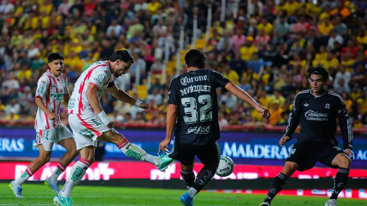 La falla del añoán Carranza y el 'oso' que dejó sin palabras al fútbol mexicano en Necaxa vs América