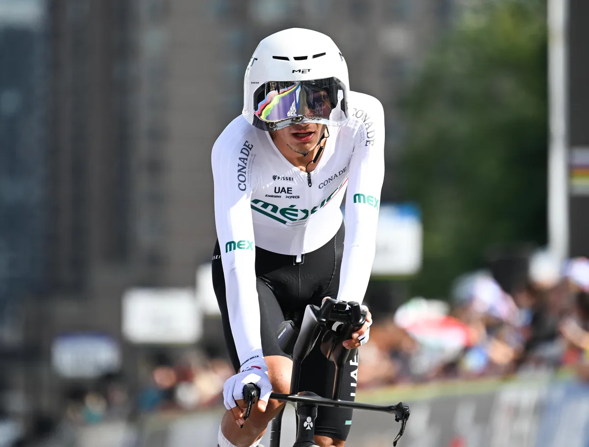 Isaac del Toro roza el podio en el Mundial de Ciclismo 2026; McNulty conquista el arcoíris