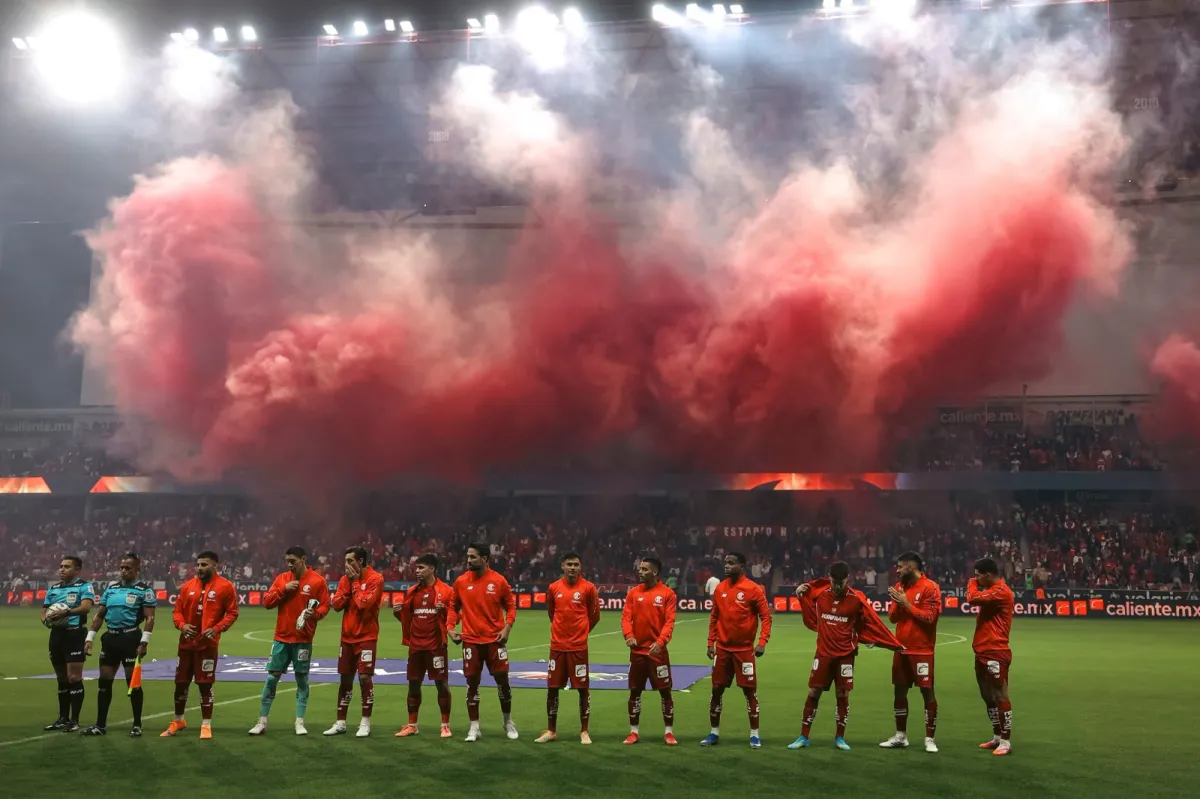 Desplaza América al Toluca y aprieta la pelea por el liderato