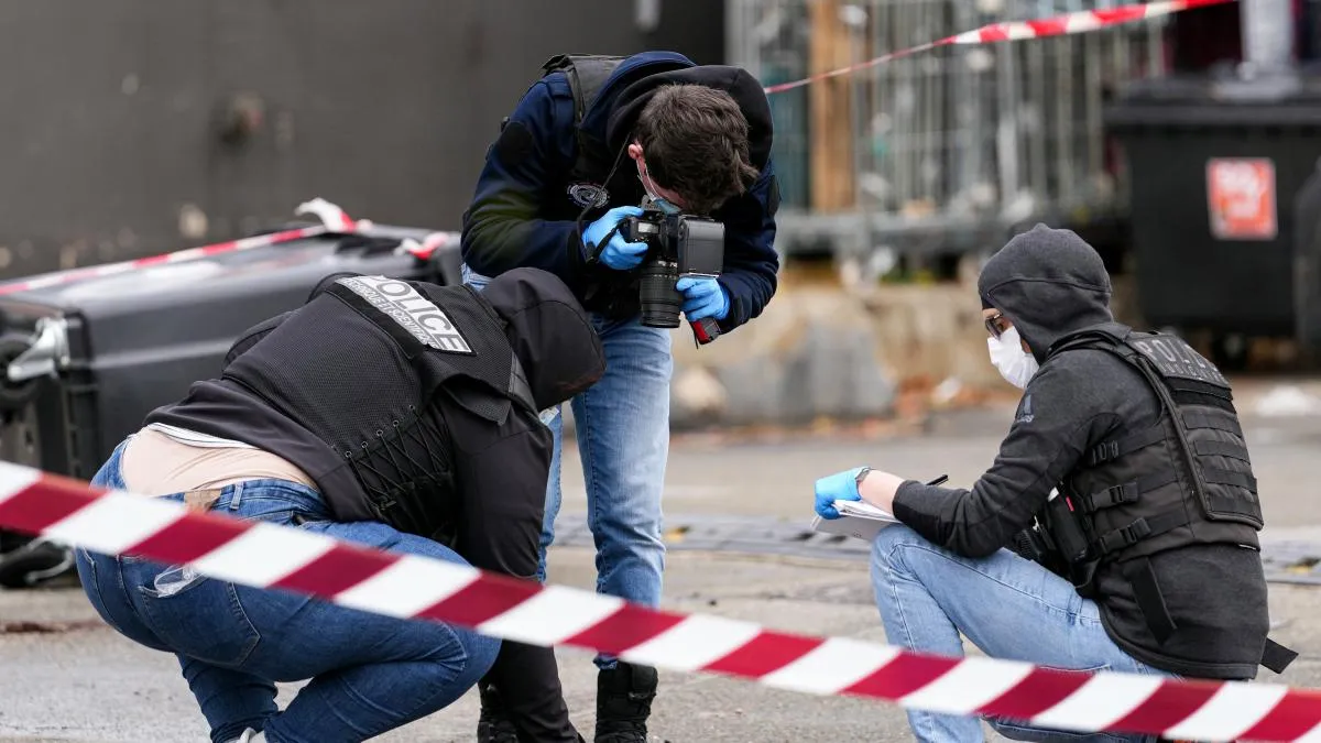 Autor de "atentado terrorista racista" en Francia tenía libro de Hitler en su domicilio