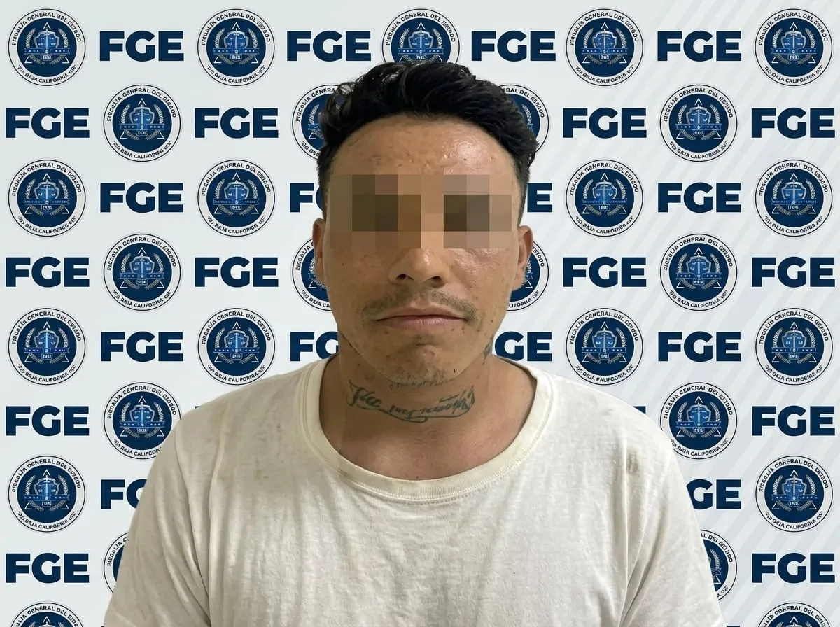 Golpea a batazos a hombre que lo sorprendió dentro de su casa en la colonia Robledo
