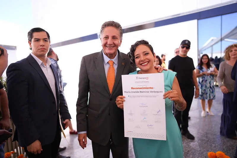 Reconoce Zapopan a Ana Lucía Torres con la Presea al Mérito Magisterial