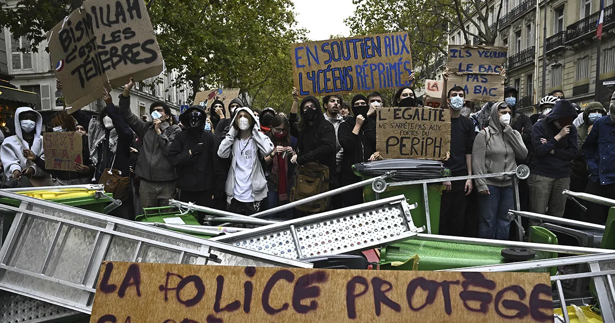 Las protestas estudiantiles regresan a las calles de Francia, con el apoyo de Greta Thunberg