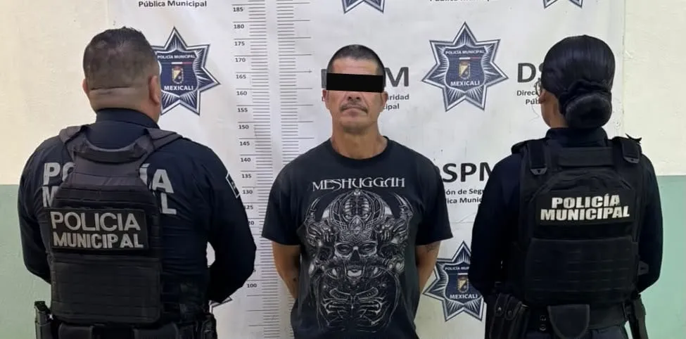 Retenida dos días por su pareja, mujer logra huir y pedir ayuda en Villa Las Lomas