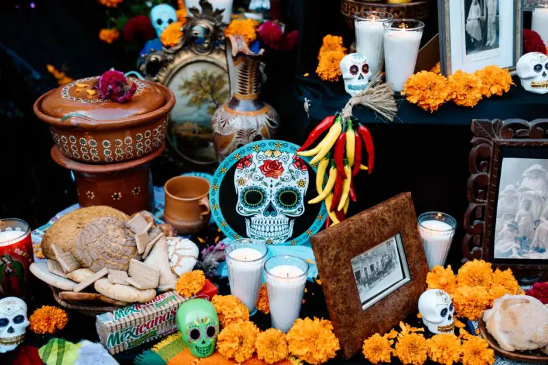 Invitan a celebrar el Día de Muertos en el Museo de Queens