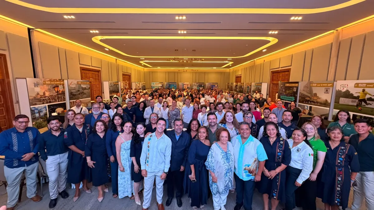 Conecta Acapulco con Cancún