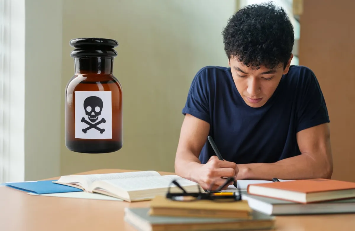 Un estudiante de doctorado pasó semanas sin saber por qué perdía sensibilidad en los dedos y fuerza en las piernas hasta que sus colegas analizaron un polvo blanco hallado junto a su cafetera y detectaron acrilamida; la investigación apuntó a una compañer