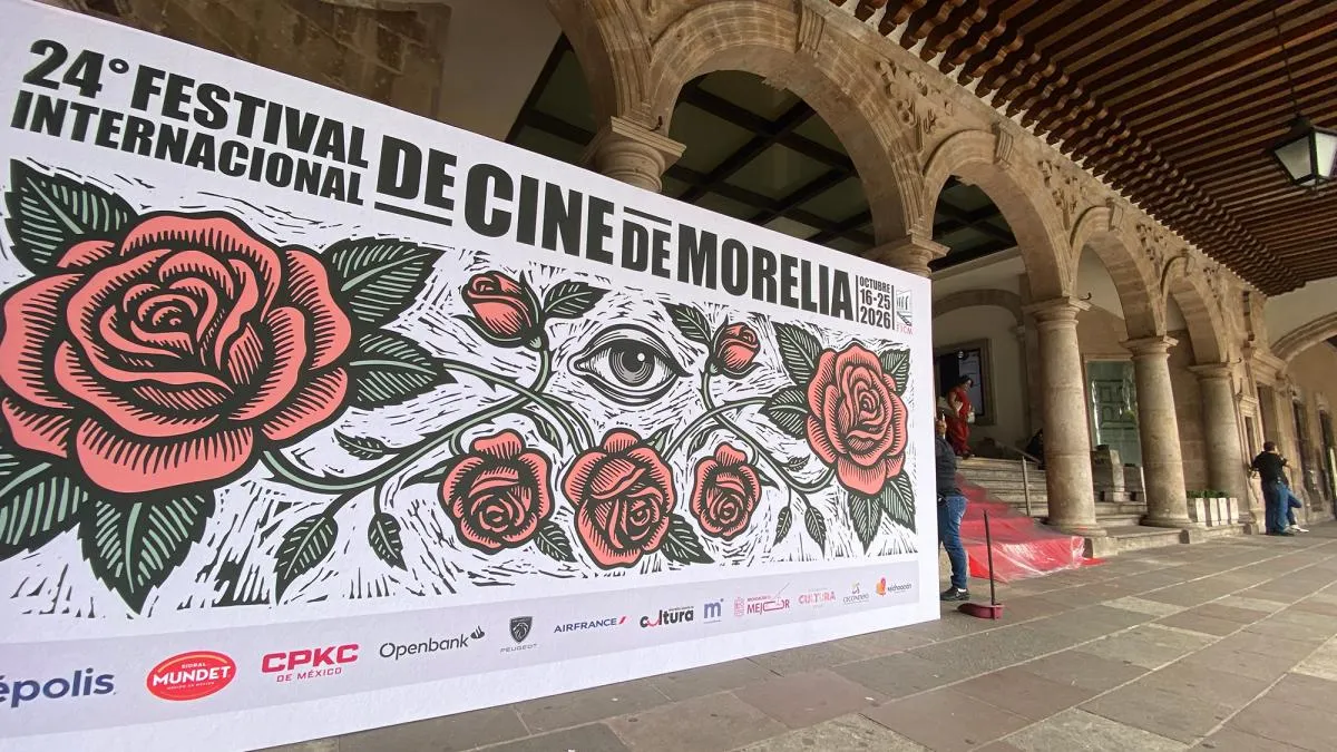 Largas filas y frustración por proyección de "El laberinto del fauno" en Morelia