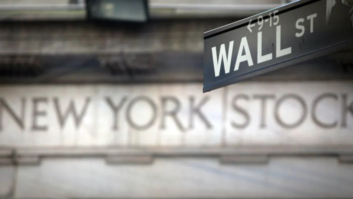 Wall Street cierra mixto; espera reportes trimestrales de grandes bancos