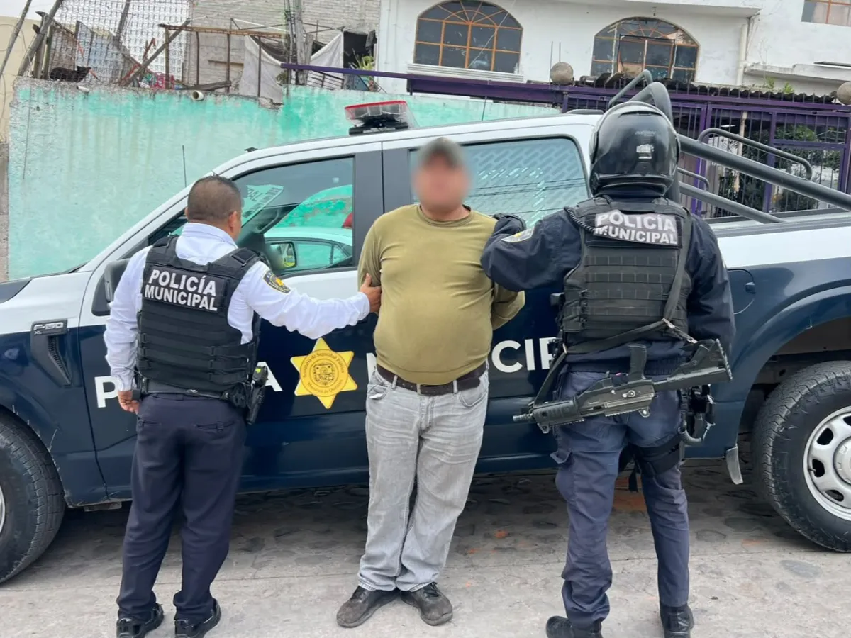 Taxista robó a una pasajera y lo detienen en San José El Alto