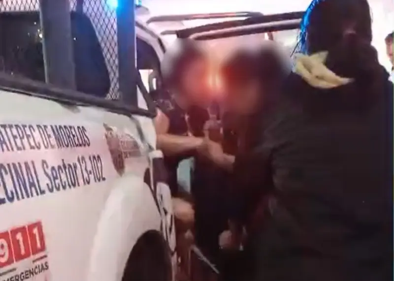 Auxilian a mujer y 2 menores intoxicados en Ecatepec