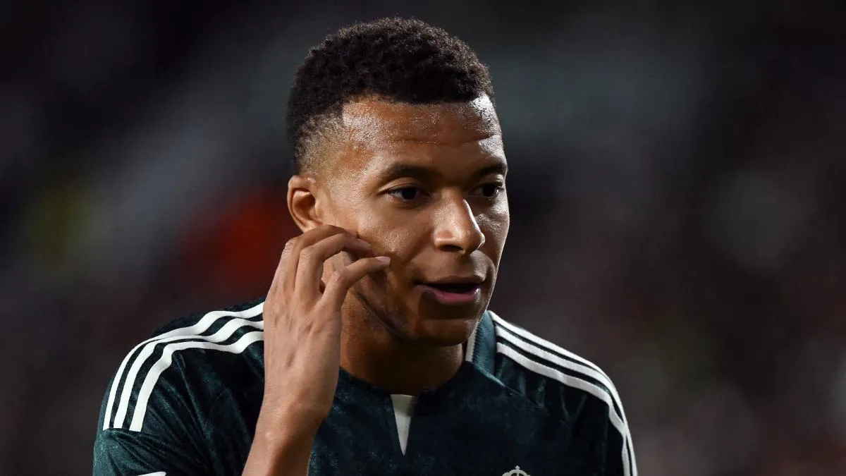 Mbappé arrepentido por ofender "sentimientos nacionales" tras ola de repudio en China