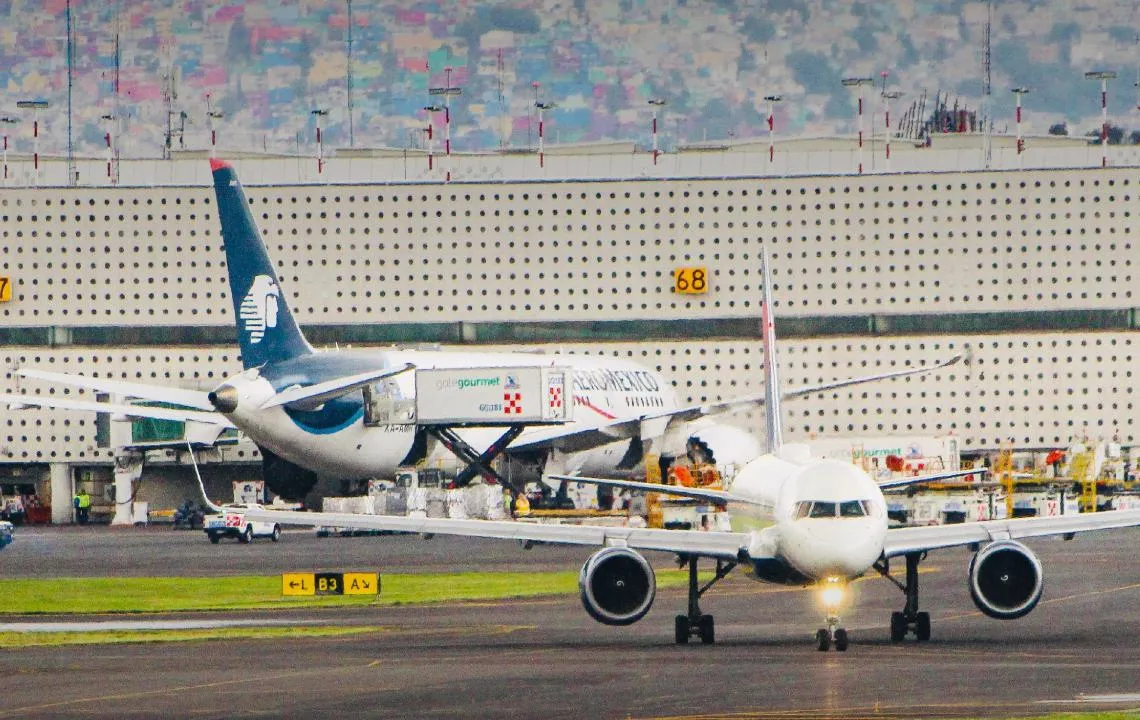 EU revoca restricciones para aerolíneas mexicanas; abrirán más vuelos desde el AIFA y AICM