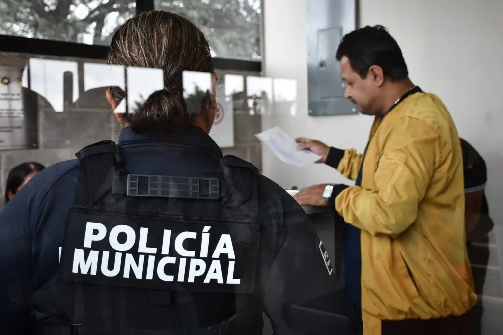 El Marqués promueve la prevención del cáncer de mama entre mujeres policías