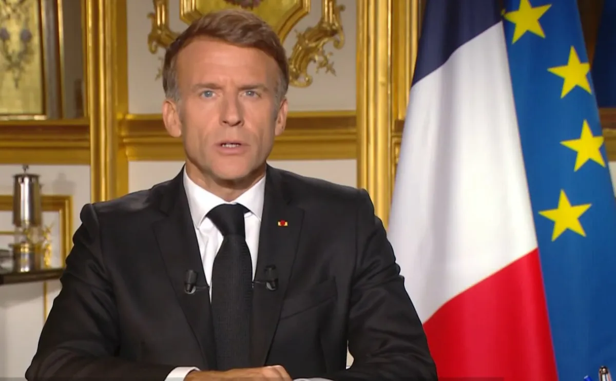 Crisis en Francia: Macron rechaza la dimisión de su ministro del Interior tras disturbios y fallos de inteligencia