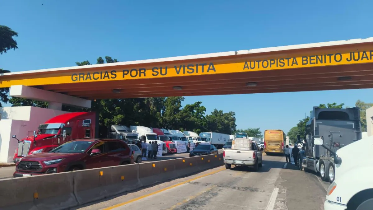 Transportistas se suman al paro nacional en Sinaloa por inseguridad y extorsiones