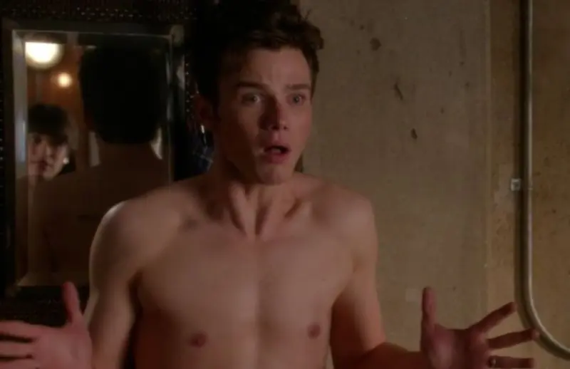 Chris Colfer revela si Kurt volverá en el posible reboot de Glee