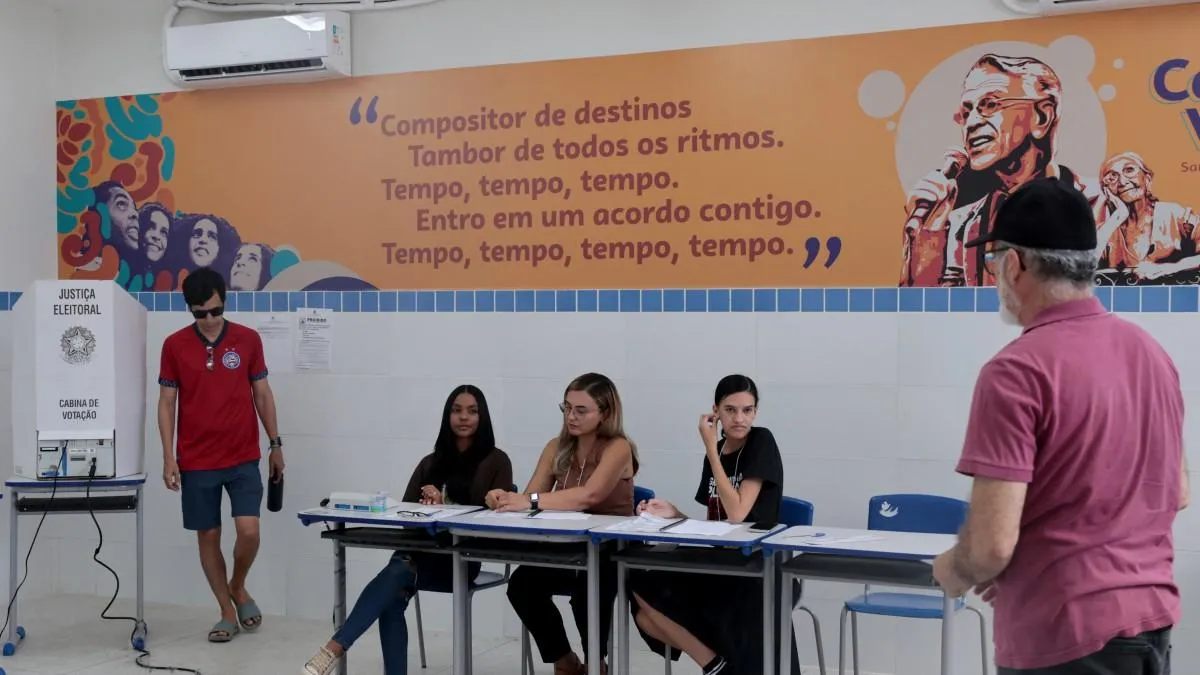 Elecciones en Brasil: Abren centros electorales para elegir entre Lula y Bolsonaro