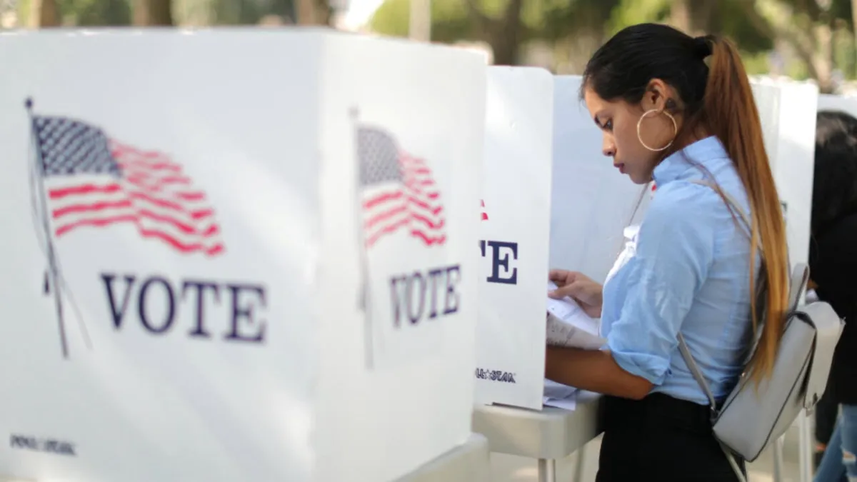 Crece respaldo latino a demócratas en Estados Unidos rumbo a elecciones legislativas