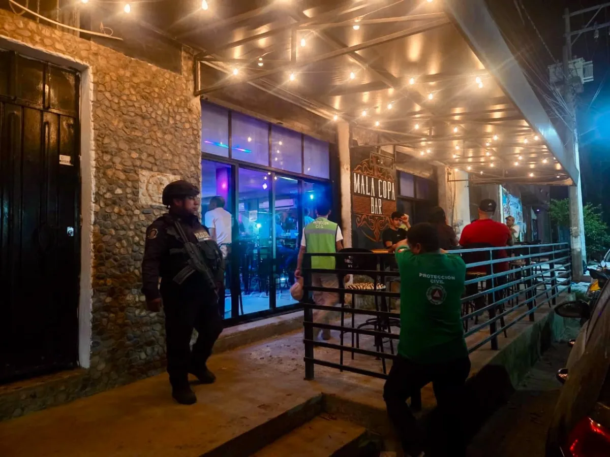 Despliegan dispositivo en centros nocturnos de Tecpan