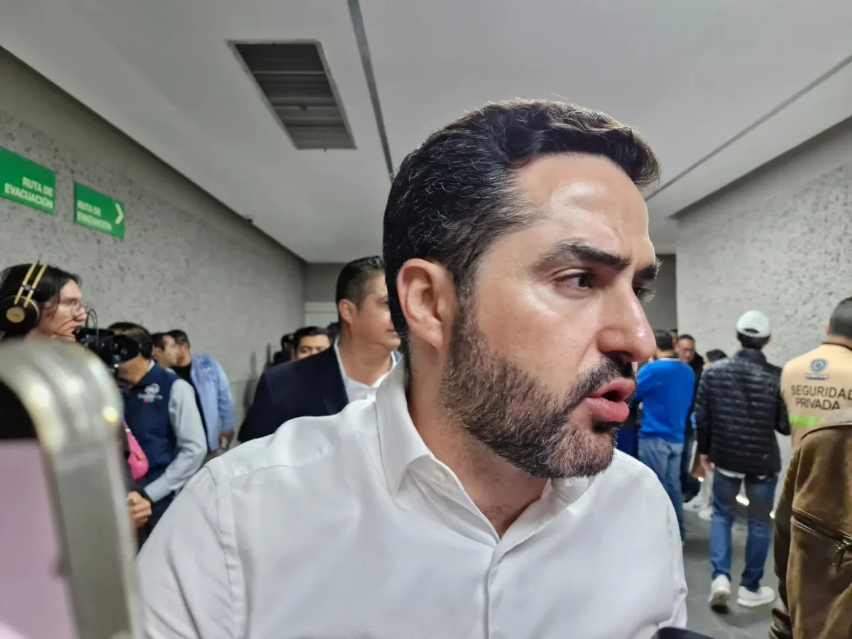 Tenemos que pensar en la gente, no en partidos políticos: Agustín Dorantes