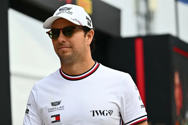 Checo Pérez se molesta tras la carrera de Bahréin de Fórmula 1
