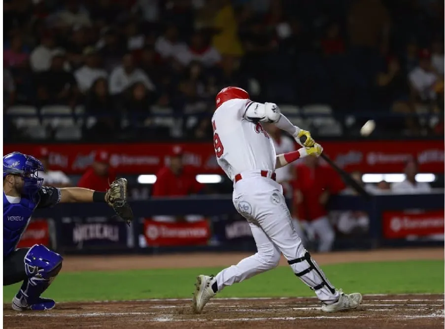 ¡Remontada épica! Águilas de Mexicali vence 9-8 a Yaquis con hit de Yadir Drake