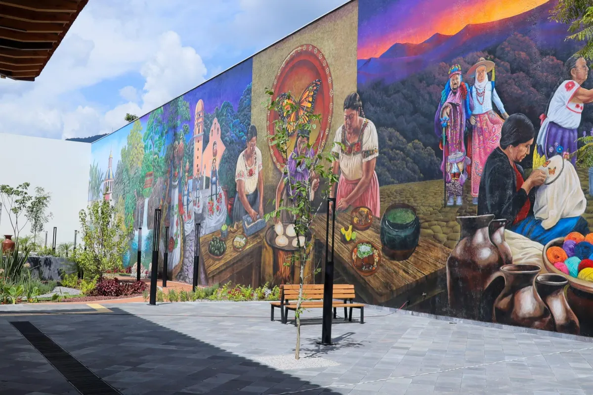 Plaza de La Ranita, corazón cultural y turístico de Uruapan