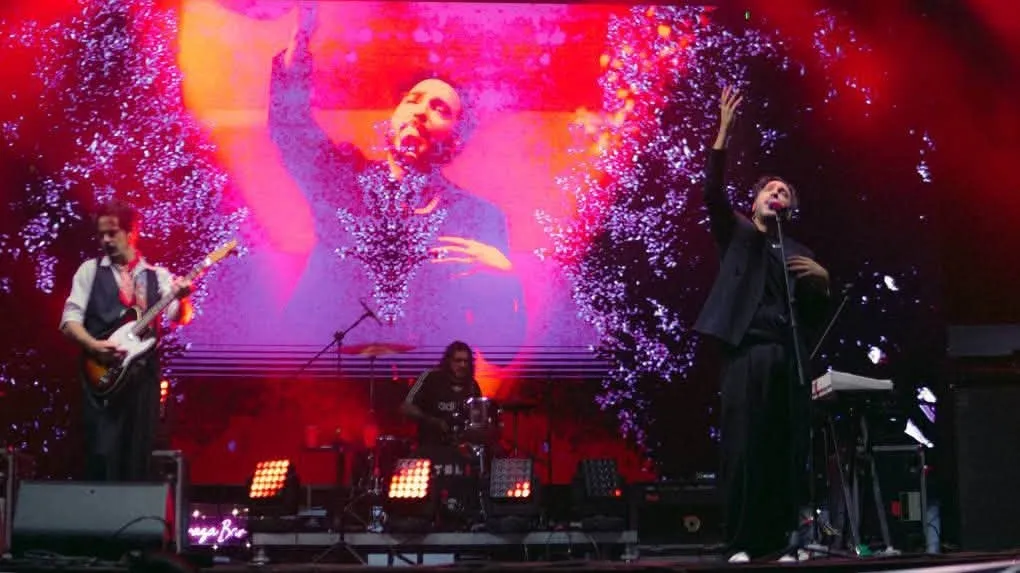 Desatan Motel y Rubytates euforia en cierre del Festival Quimera Metepec
