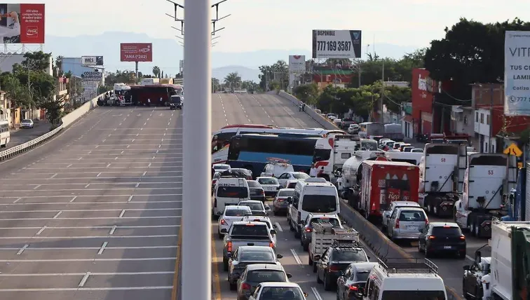 CANACAR y Segob logran acuerdo: retiran bloqueos y paro de transportistas