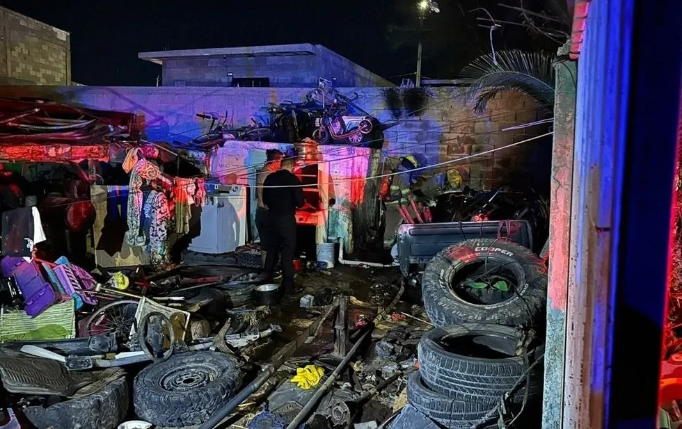 Boiler de leña desata incendio en una vivienda