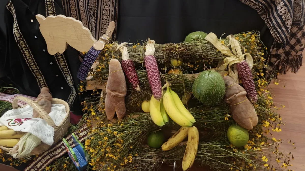 Caballito de Cuanajo, tradición que lleva el alma del difunto