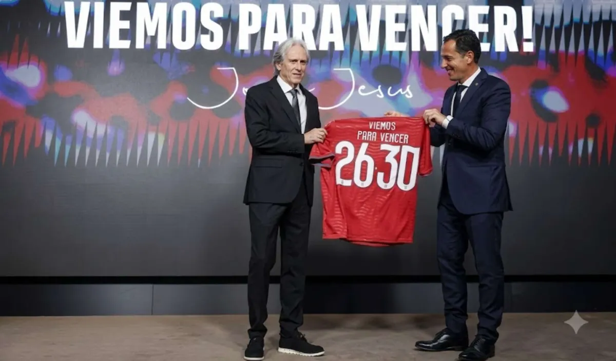 Jorge Jesus esquiva la polémica carta de CR7 y se centra en trabajar