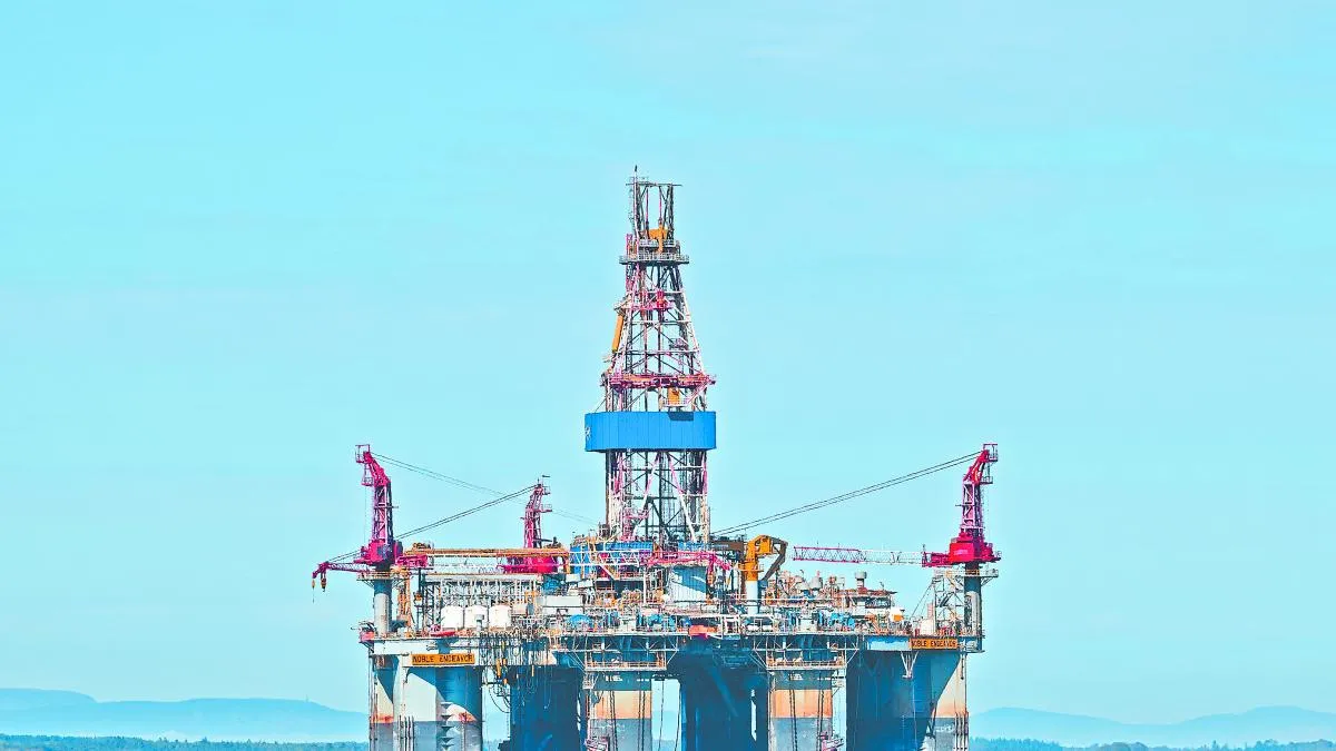 Brent, en su nivel más alto en casi 6 meses por temor a una escalada en el conflicto entre EU e Irán