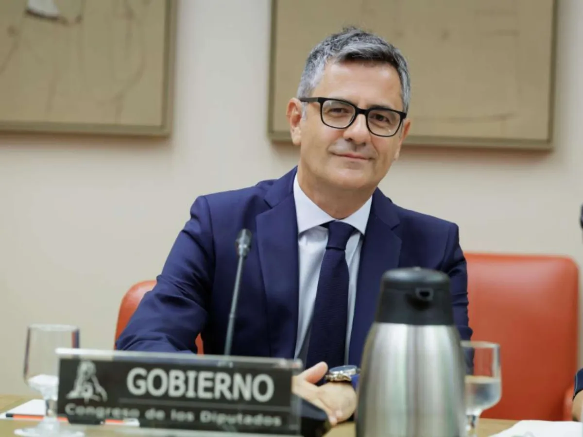El Supremo apercibe a Bolaños y Albares de multas y posibles responsabilidades penales por la ley de nietos