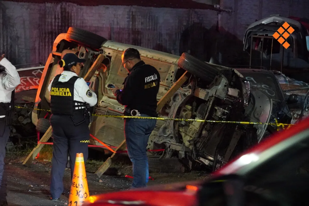 Muere una persona tras volcadura en la Morelia-Quiroga