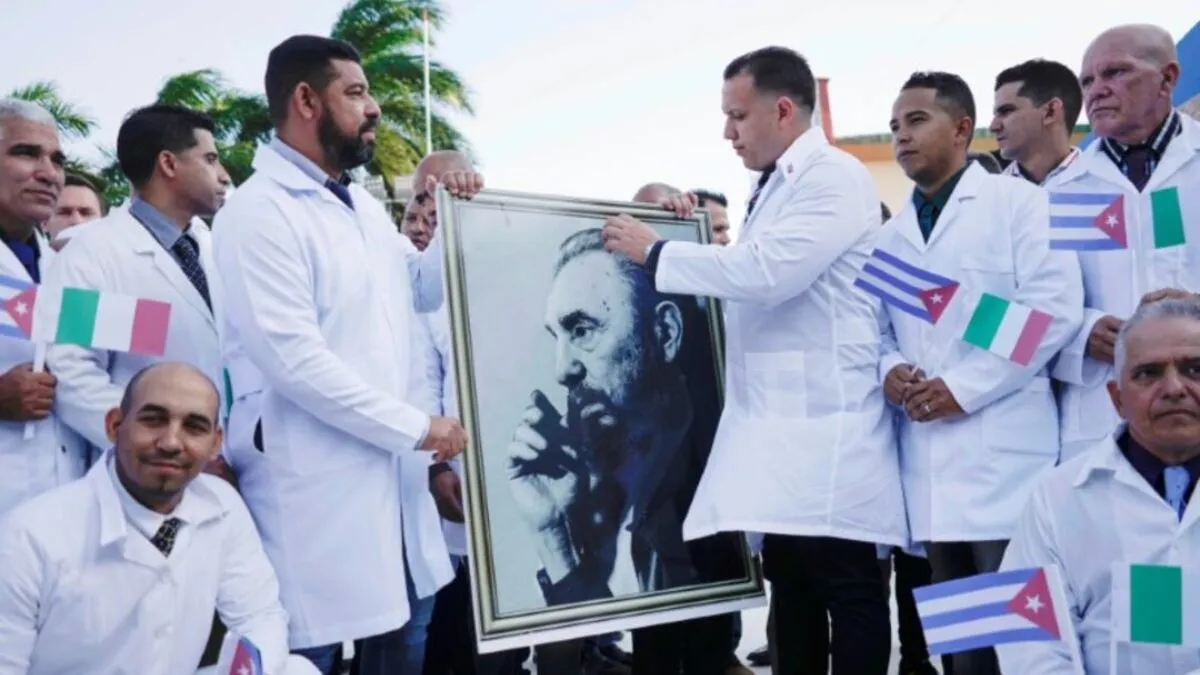 México enfrenta presión de Estados Unidos por la contratación de más de 3 mil médicos cubanos, luego de que una congresista denunciara presunto trabajo forzado y pidiera revisar si el programa contradice las obligaciones laborales del T-MEC