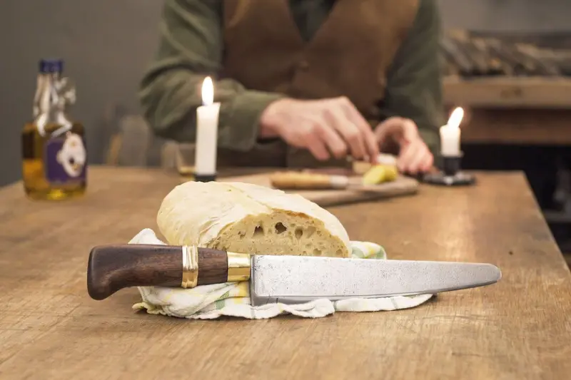 Cómo afilar un cuchillo de manera correcta en casa si no tienes afilador