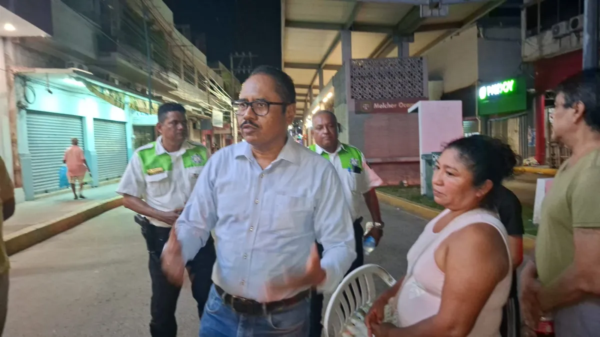 Atienden bloqueo en Acapulco; CFE revisará falla de luz en el Centro